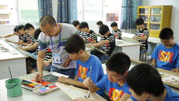 四川南充服装学校2019-室内装饰设计专业招生(中专大专)