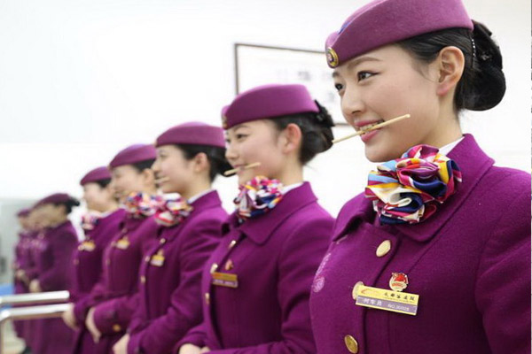 2019年四川省旅游航空专修学院招生简介，昆明职高